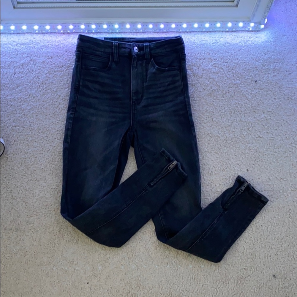 Black Zipper Jeans